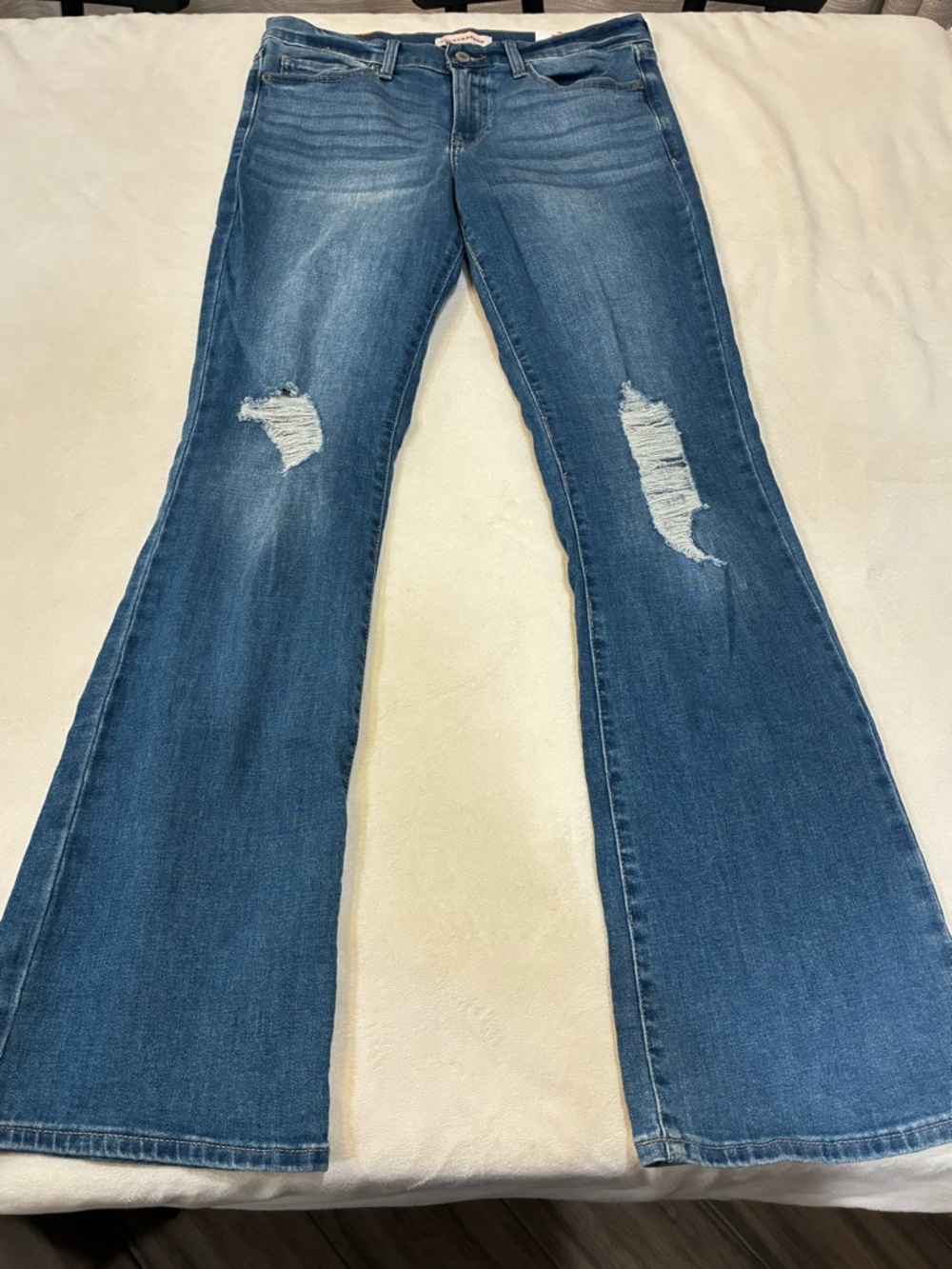 NWT Lucky Brand Sweet Mid Rise Bootcut Jeans Distressed 10/30 Women’s - Picture 3 of 9